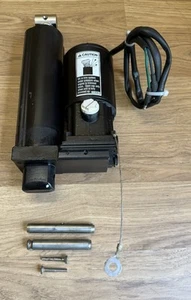 40 45 50 60 hp Mercury Mariner Power Trim w/mounting pins 830150T2 4 stroke - Picture 1 of 11