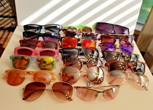 Lot 20 Pairs Random Sunglasses Fashion Designer Shades Wholesale Combo Men Women - Picture 1 of 5