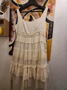 Cream Yumi dress tulle floral skirt - Picture 1 of 23