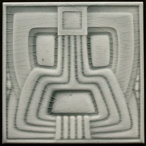 Attractive Original Art Nouveau tile C 1900 Wessel Bonn stylized decor Mask - Picture 1 of 2