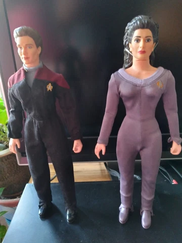 Captain Kathryn Janeway Star Trek Voyager/-Deanna Troi STNG 12 inch NOOB!!!!! Cover