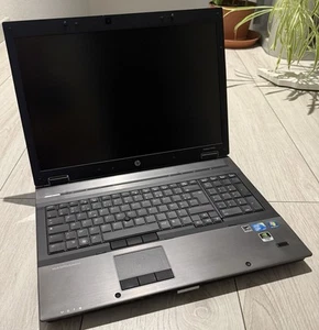 HP EliteBook 8740w i5-M540 8Gb RAM 480Gb SSD 17" Win 10 Pro DVD, Dead Battery - Afbeelding 1 van 5