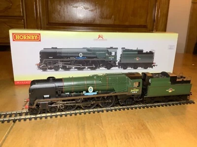 Hornby R3618 BR 4-6-2 Rebuilt Battle of Britain 34050 Royal Observer Corps - Image 1 of 4
