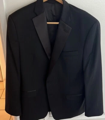 Esmoquin Ralph Laurens Macy’s Foto 1 de 4