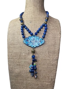 Lapislazuli Statement Halskette Emaille und geschnitzte Vintage Messingperlen CNDTN LESEN - Bild 1 von 16