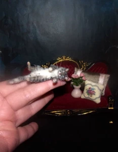 Realistic SLEEPING CAT MADE TO ORDER OOAK 1:12 Miniature Dollhouse handmade IGMA - Picture 1 of 5