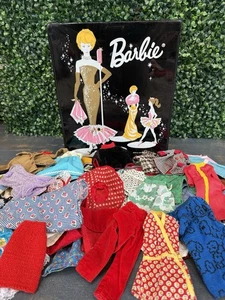 Estuche de ropa y accesorios Barbie Solo in the Spotlight años 60 con ropa extra - Imagen 1 de 14