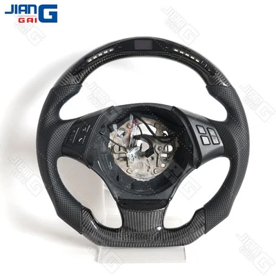 Volante de cuero perforado de fibra de carbono para BMW 318i 320i 328i 2005-2012 Foto 1 de 4