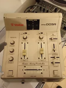 Vestax PMC 005A Remix Mixing Controller - Foto 1 di 2