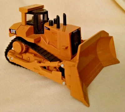 CATERPILLAR D11T CAT BULLDOZER TOY STATE INDUSTRIAL DIECAST PLASTIC 782656-06-18 - Image 1 of 4
