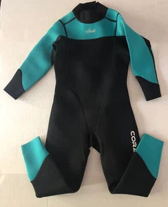 Hevto Kid's CORA I Wetsuit Neoprene YOUTH 6 Black And Blue NWT CR - Picture 1 of 4