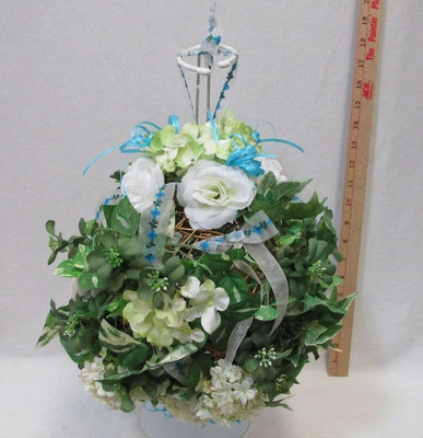 Bola de ramita colgante artificial floral verde blanco rosa e hidranga topiario  Foto 1 de 4