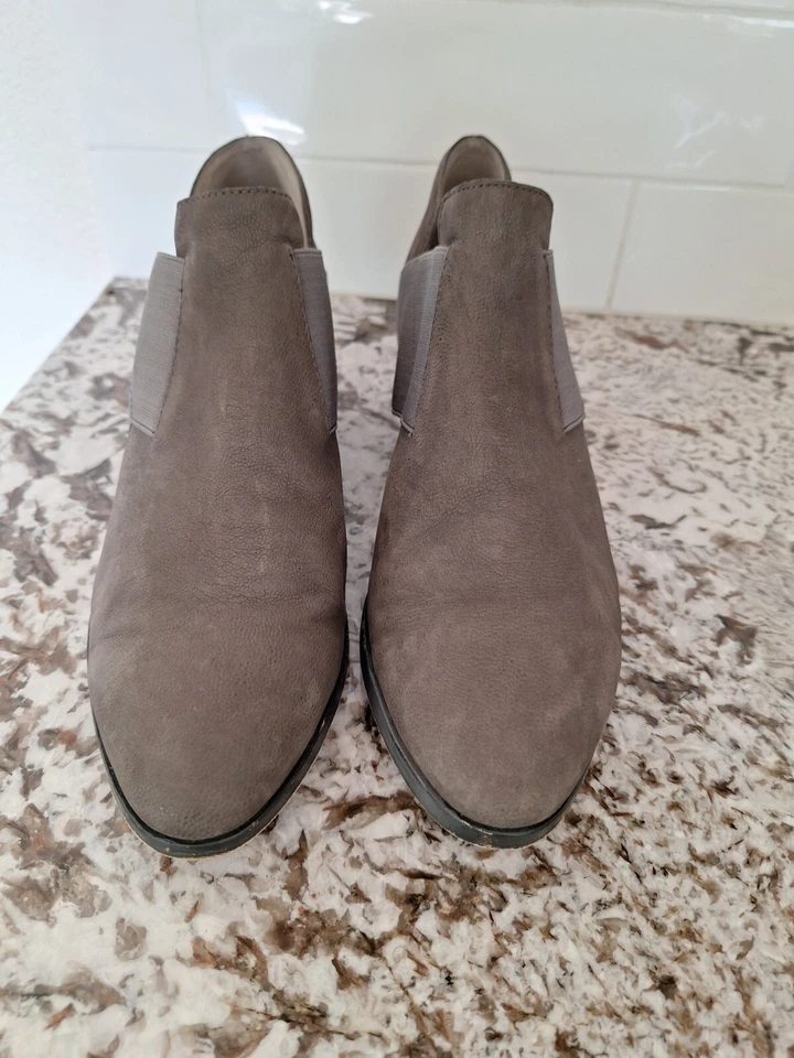 Botines grises Eileen Fisher talla 9 Foto 1 de 4