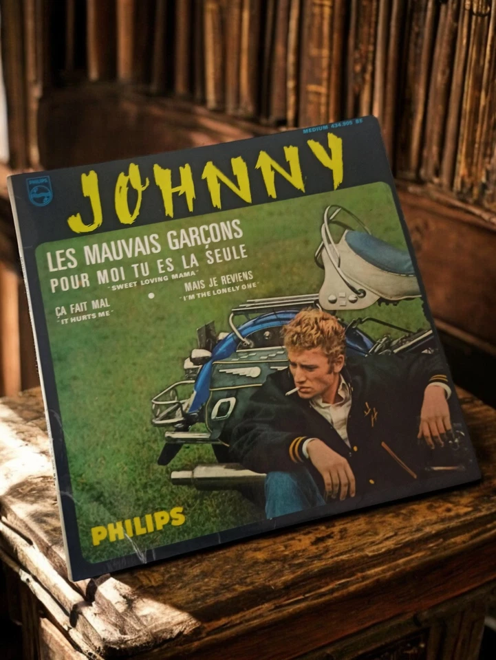 Vintage 45 tours Johnny Hallyday ancien disque vinyle collection rétro - Photo 1/1