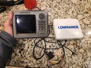 Lowrance HDS-5 Gen 1 LAKE INSIGHT Fishfinder Chartplotter With Free Ship - Picture 1 of 6