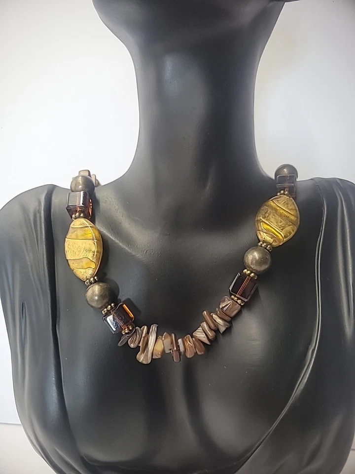 Collar Vintage Premier Designs Cuentas Chip Marrón Joyería Disfraz Foto 1 de 4