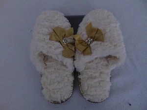 Charter Club Sculpted Pile Bow Scuff Slippers - Small 5-6, Alabaster Ivory #2332 - Picture 1 of 7