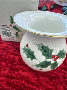 MIKASA Ribbon Holly Christmas Small Bud Vase Red Berries Gold Trim 3” - Picture 1 of 6