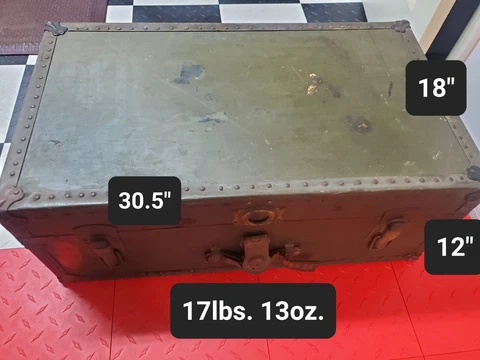 Antique-Vintage-SteamerTrunk-30"x18"x12"-Metal Skeleton-Wood Exterior-Good Space Cover