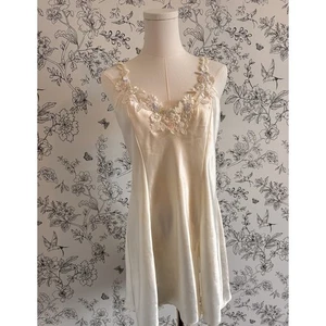 Camicia da notte corta vintage California Dynasty raso pizzo camicia da notte media - Foto 1 di 5