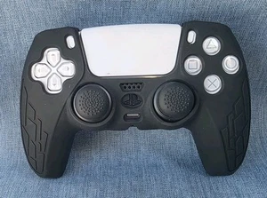 Confezione da 2๐PS5 impugnature controller silicone resistenti al sudore con tappi bianco/nero๐๐ฎ๐๐ฎ - Foto 1 di 7