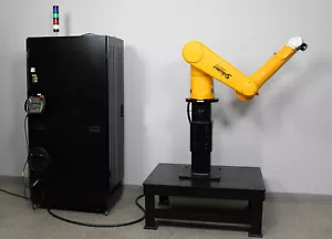 Robot industrial brazo robótico de 6 ejes Stäubli TX90 XL con controlador CS8C - Imagen 1 de 11