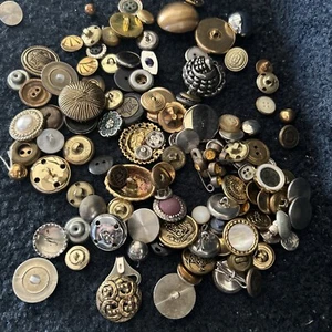 Vintage 98% Metal Buttons Lot 220 p Various Sizes Shapes Types Used In A Tin Can - Picture 1 of 5