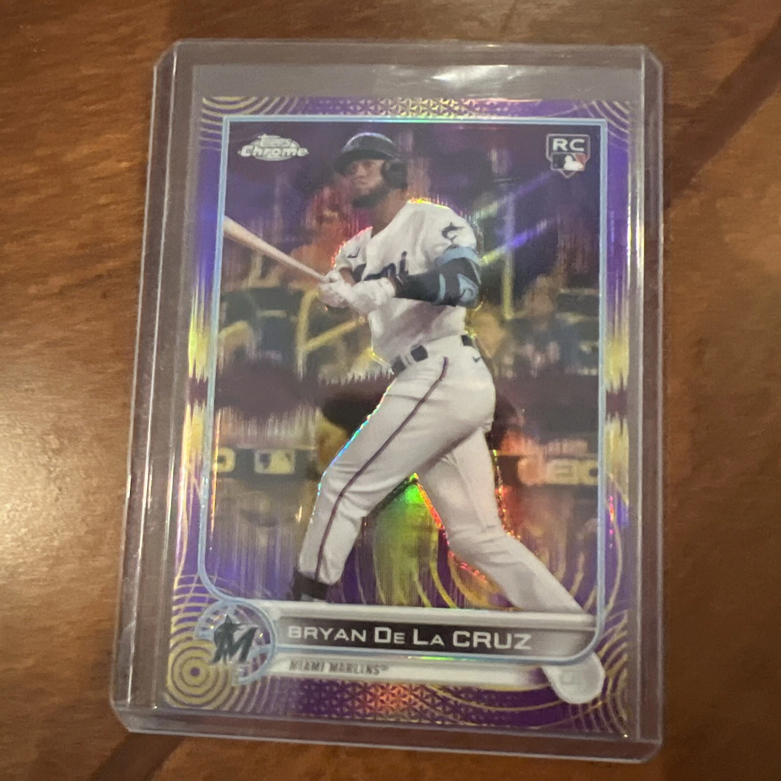 2022 Topps Chrome SONIC Bryan De La Cruz PURPLE YELLOW PULSE /299 Marlins RC
