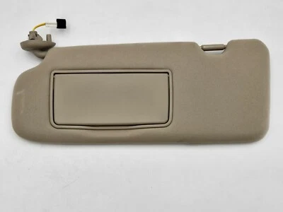 2017-2022 Honda CR-V Driver Sun Visor Single Light YR449L Ivory W/pocket OEM - Image 1 of 4