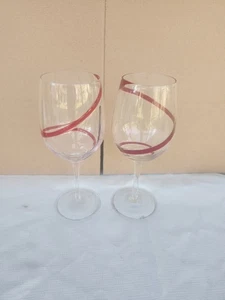 Pier 1 Swirline Rotweinglas Red Swirl 9" 2er Set - Bild 1 von 2