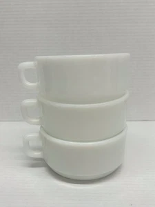 Vintage Anchor Hocking Weiß 16 Unzen Suppenschüssel Becher mit D Griff 3er Set - Bild 1 von 5