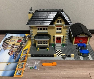 LEGO Creator 3-in-1 Model Town House 4954 In 2007 Used Retired As Is - Image 1 of 4