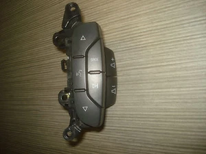 Hummer H2 Steering Remote Control Switch 15819311 GM Chevrolet Cadillac GMC OEM - Picture 1 of 1