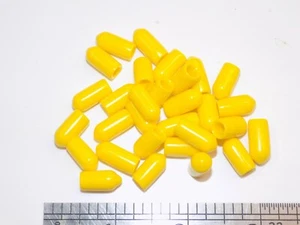 TOGGLE SWITCH BAT HANDLE CAPS, YELLOW VINYL SLIP-ON, STANDARD FULL SIZE, 30pcs - Picture 1 of 3