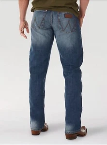 NEW 40 X 32 MEN'S WRANGLER RETRO® SLIM FIT STRAIGHT LEG JEAN WLT88BZ - Picture 1 of 9