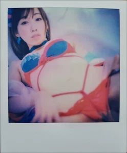 NOBUYOSHI ARAKI * Nude * POLAROID ORIGINAL VOM KÜNSTLER SIGNIERT & ZERTIFIZIERT - Bild 1 von 6