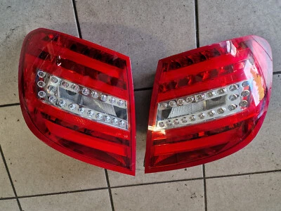 Rücklicht Rückleuchte rechts A 2048204764  für  S204,W204 NEU - Bild 1 von 4