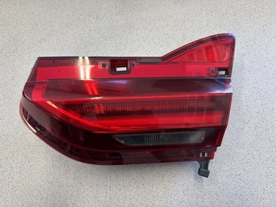 2016-2019 BMW 740I/750I RIGHT PASSENGER SIDE TRUNK MOUNTED TAIL LIGHT OEM - Image 1 of 4