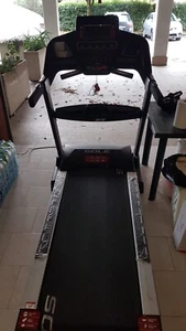 Tapis roulant Sole F85  del 04/20 come  nuovo hp 4/7,5 vel.22 km pend.15% - Foto 1 di 4