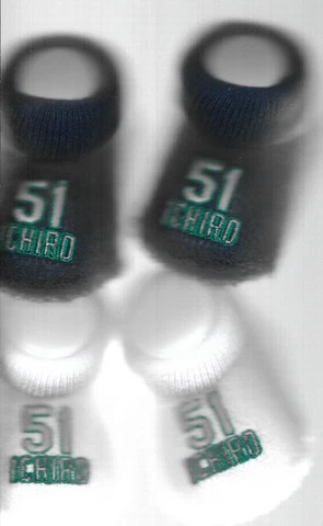 2002 ichiro suzuki seattle mariners baby booties 3-6 months new in box never use Cover