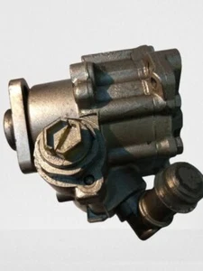 Pompa Idroguida O.M.M.A. K814 Audi A4 Passat TT REVISIONATA - Foto 1 di 5