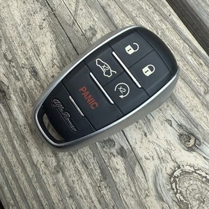 2017-2021 ALFA ROMEO GIULIA SMART KEYLESS ENTRY REMOTE SMART KEY FOB OEM - Picture 1 of 3