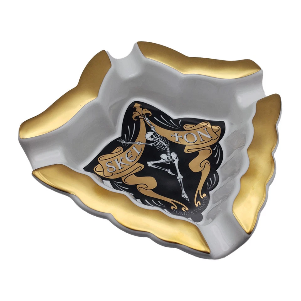 SkelTon Zigarrenaschenbecher aus Keramik – Weiß mit Goldakzenten  - Bild 1 von 1