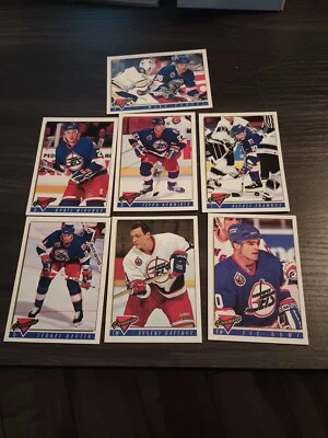 1993-94 OPC Premier Hockey Winnipeg Jets 7 Card Lot Base - Image 1 of 4