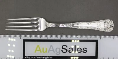 Tiffany & Co., Wave Edge (1884) 8 英寸晚餐叉纯银 ~ Monogrammed "W" — 第 1/4 张图片