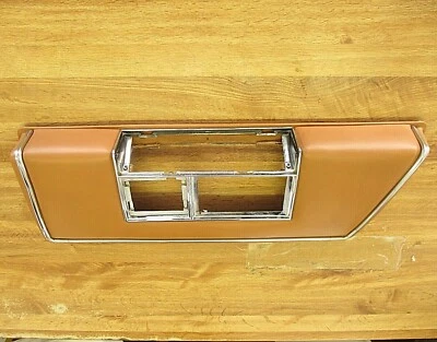 CADILLAC RH REAR DOOR ARMREST 77-84 DEVILLE, FLEETWOOD BROUGHAM 4 DOOR MED BEECH - Image 1 of 4