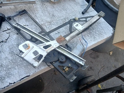 1986-1996 Chevy Corvette Power Window Motor with Regulator Front RH Side OEM - Image 1 of 4