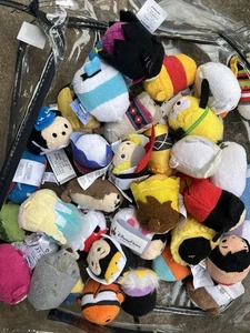 38 Disney Tsum Tsum Lote Mixto de Peluche Apilable 3” Personajes Leer DESCRIPCIÓN - Imagen 1 de 13