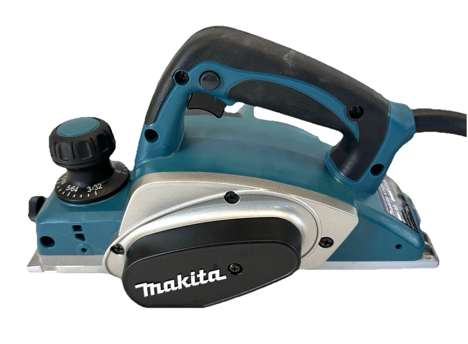 Cepilladora Makita 3 1/4 pulgadas con cable con estuche rígido 6,5 amperios hoja defectuosa modelo KP0800K Foto 1 de 4