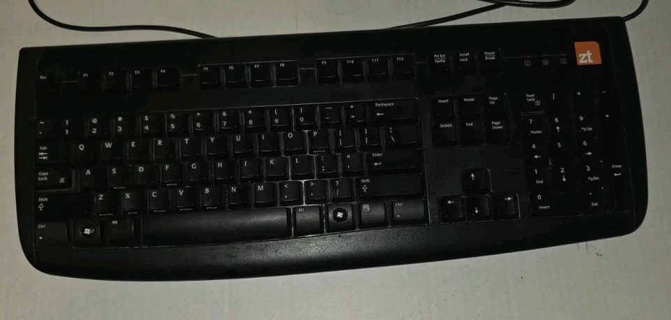 Logitech ZT Black Wired PS/2 Keyboard Y-SAF76 820-000935 BT725D62825 for PC - Image 1 of 4